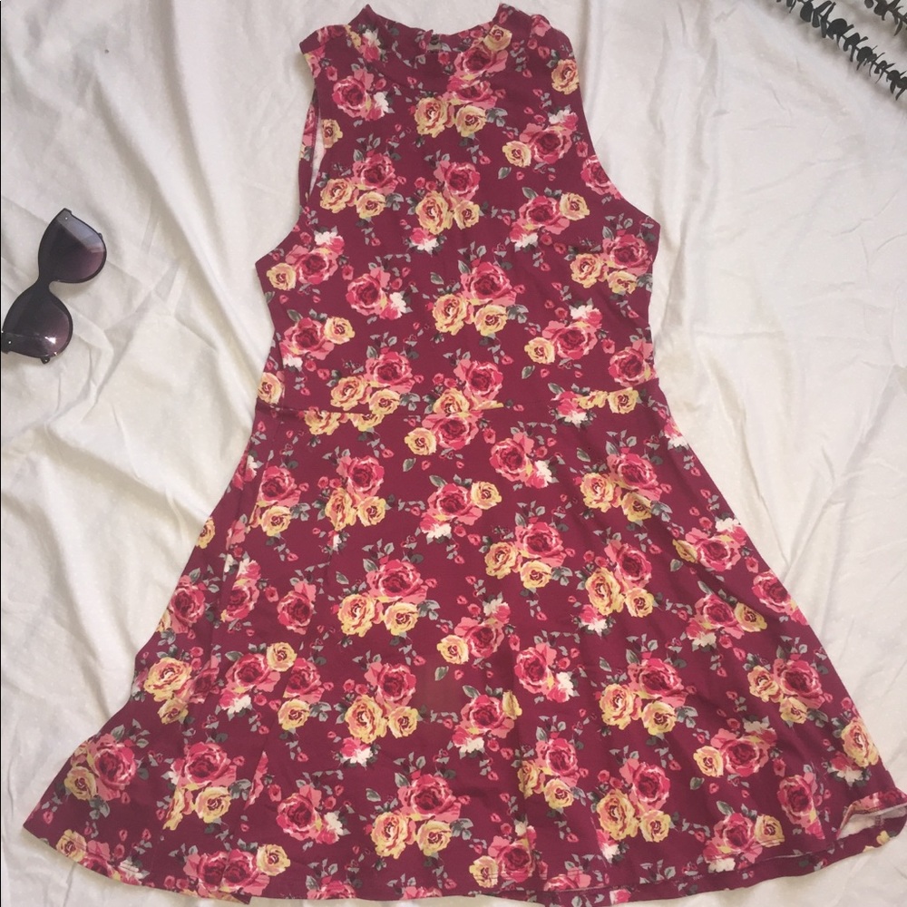 NWT Forever 21 Floral high neck dress